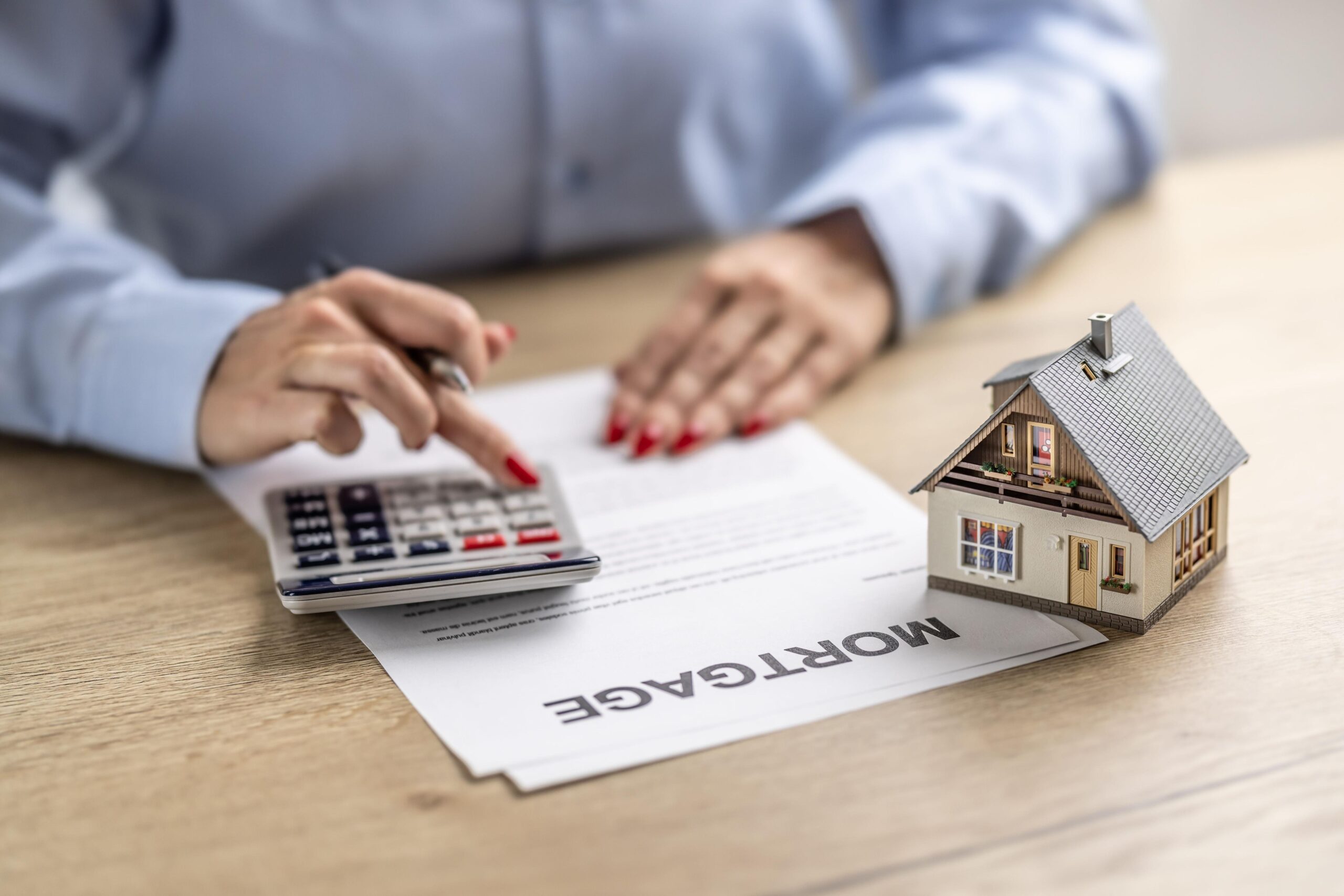 Mortgage Broker vs Bank: Which Is Better for Florida Homebuyers?